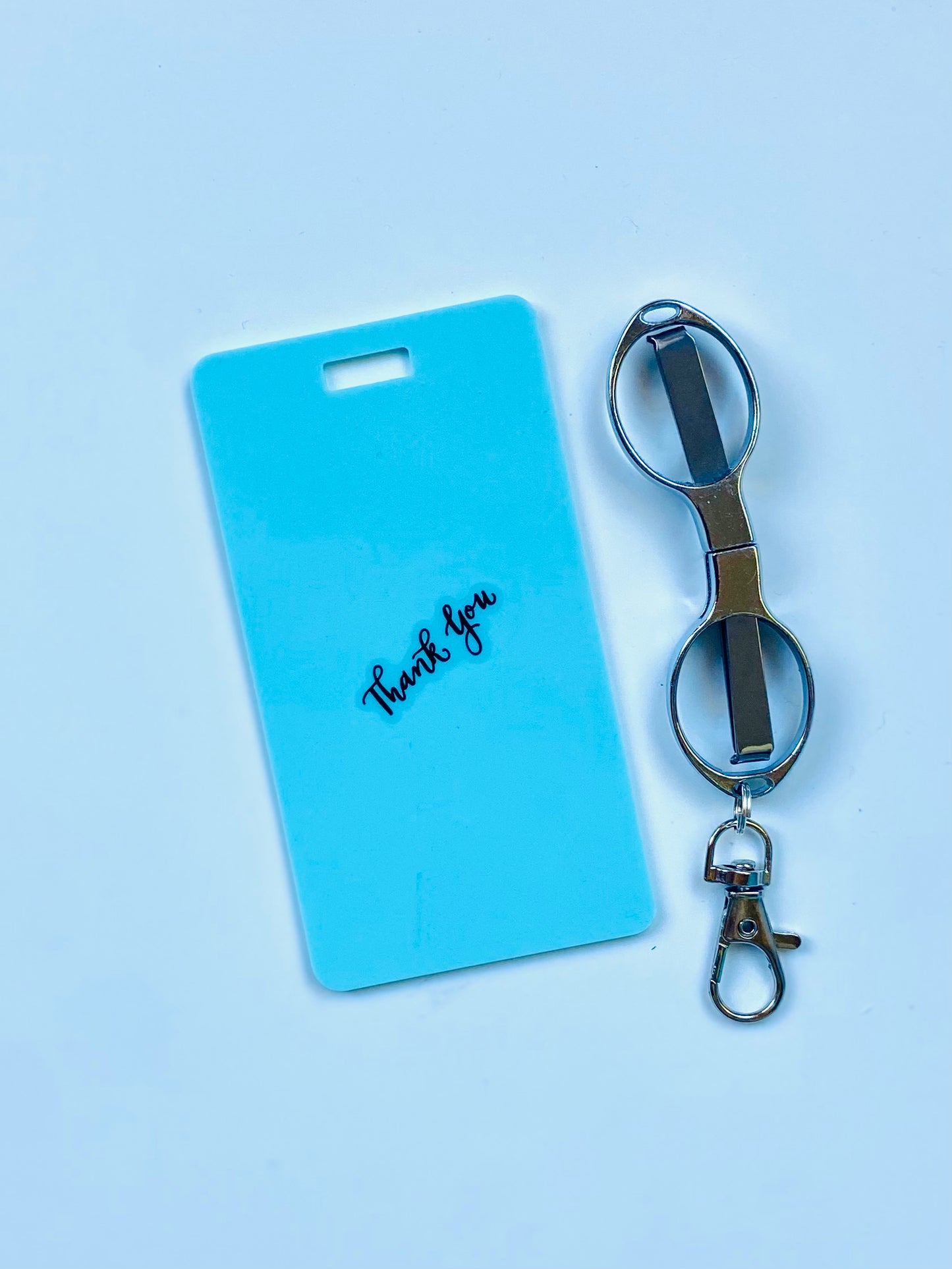 Vertical Erasable Badge with Mini Scissors